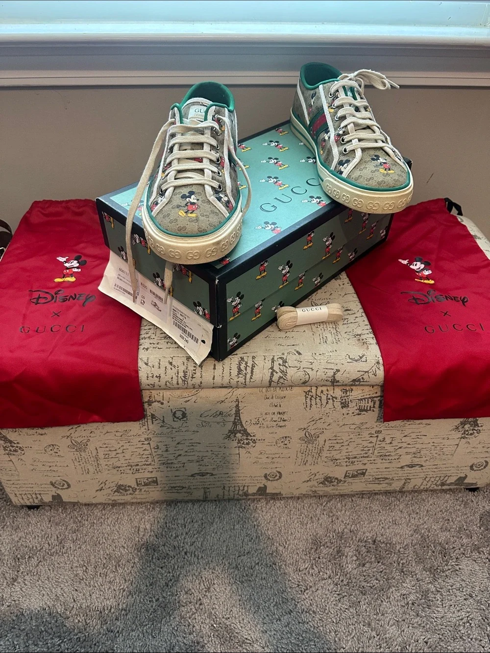 Gucci Men Beige and Green Disney Mickey Low-Top Sneakers